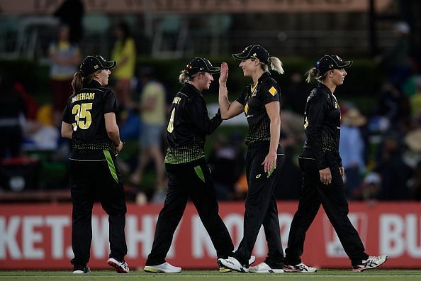 Australia v Sri Lanka - Women's T20 Game 1